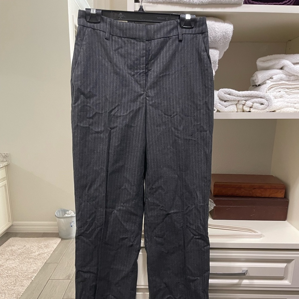 NWT *Brand New* Express Trouser High Rise - Size 6L
